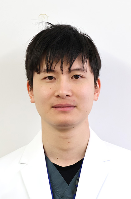 医員　川上　拓弥